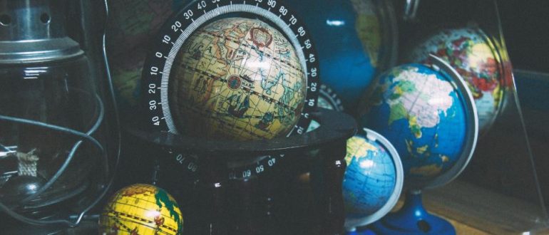 Globe representing international shipping